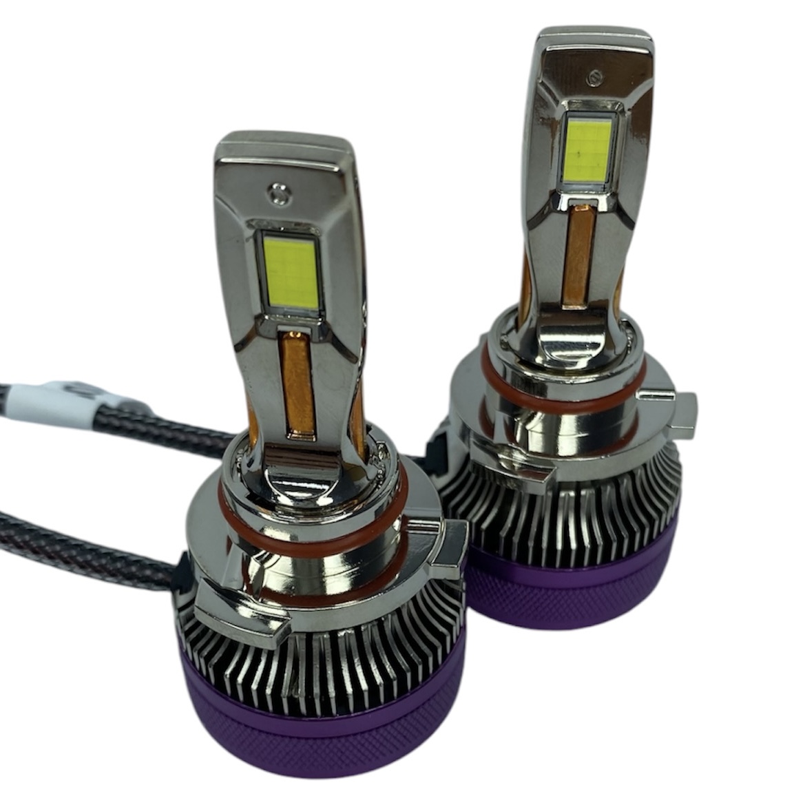 Светодиодные лампы в фары автомобиля Sunrise Compact IN цоколь HB3